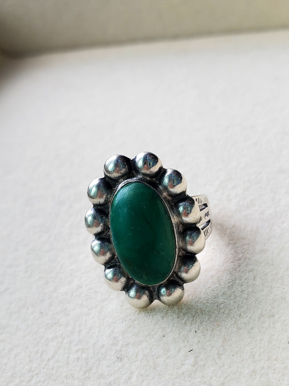 Vintage 925 Sterling Silver Green Cabochon Statement Ring